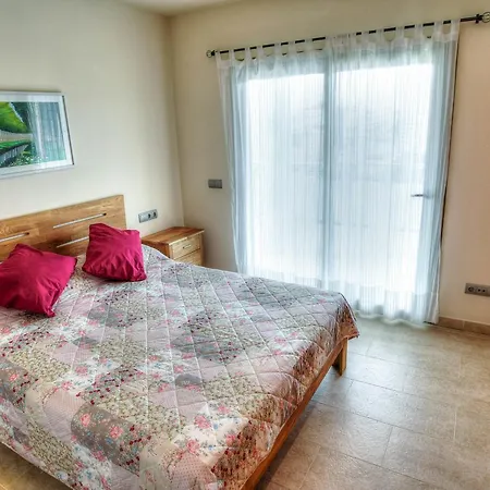 Piso Mercadona Apartment *